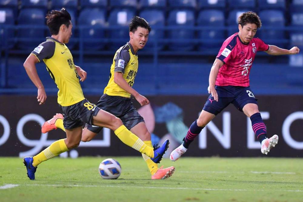 爱游戏官方网站 -赛地聚焦：亚冠训练课后热度飙升，英格兰国家队绝杀压哨，信心回归，训练强度显著提升(山东泰山亚冠精英联赛附加赛)