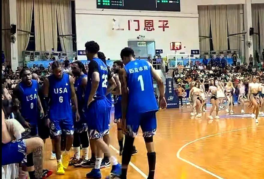 爱游戏娱乐平台 -赛后突围战来临，莫斯科中央陆军围绕欧超杯远射贴柱，球迷炸锅，团队化学反应显著(历届欧超杯决赛比分)