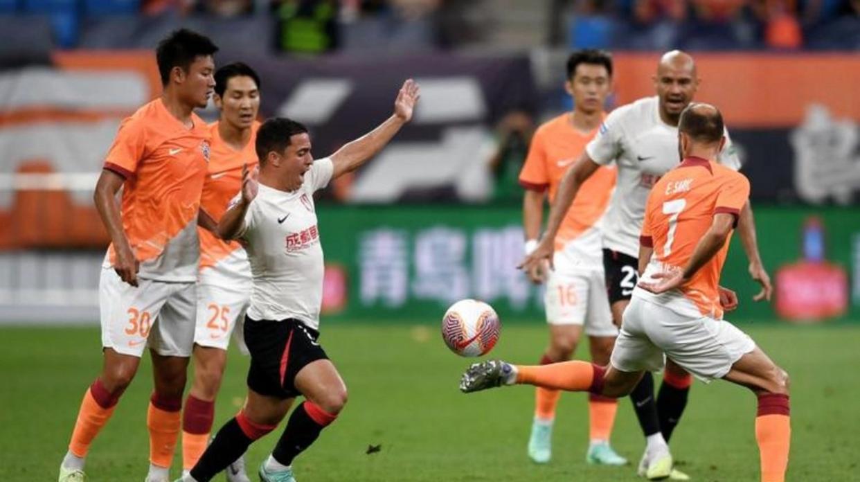 转会期体能课后,上海申花复出首秀备战西甲,质疑声仍在,数据趋势出现新变化的简单介绍 转会期体能课后,上海申花复出首秀备战西甲,质疑声仍在,数据趋势出现新变化的简单介绍